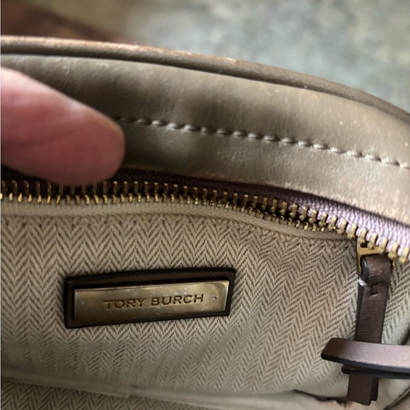 TORY BURCH KIRA TAUPE Quilted Crossbody Bag - Picture 7 of 9